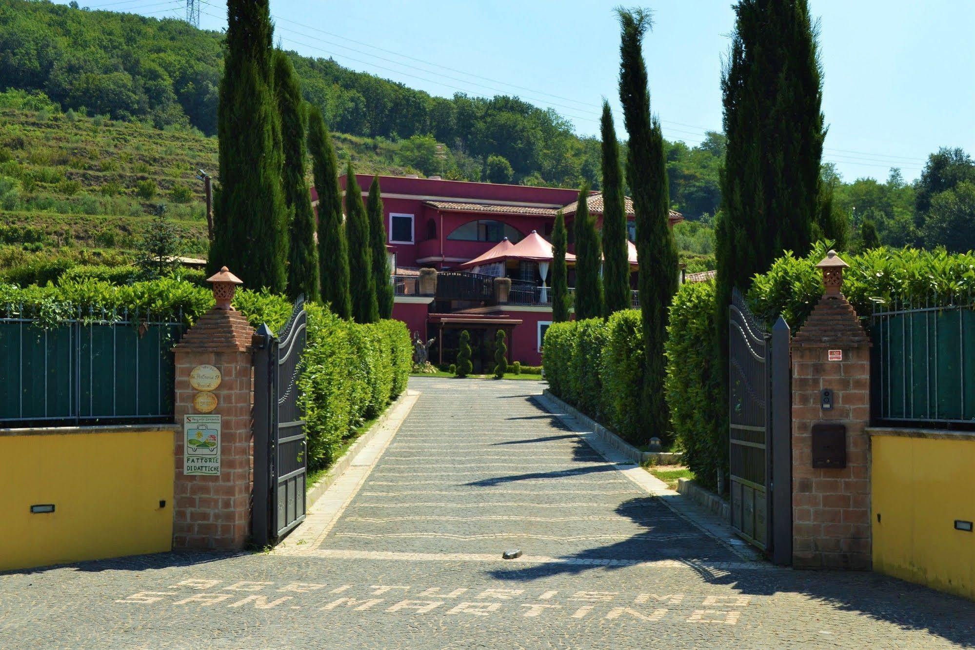 Agriturismo San Martino يوتْسْوولْ المظهر الخارجي الصورة